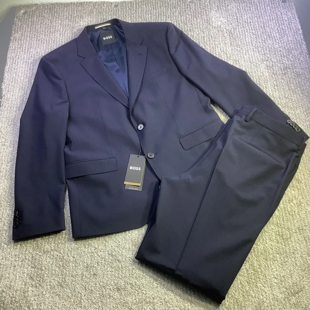 BOSS Hugo Boss Jasper Navy Blue Virgin‎ Wool 2 Piece Suit Regular Fit 42S NWT
